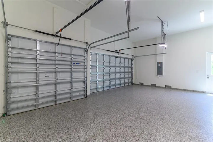 60 Tahiti Rd, Marco Island, Florida 34145