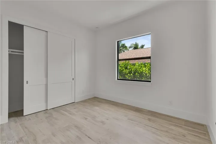 60 Tahiti Rd, Marco Island, Florida 34145