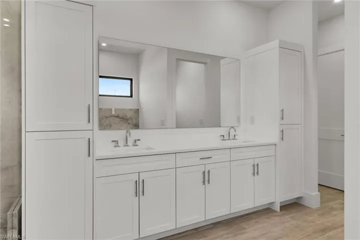 60 Tahiti Rd, Marco Island, Florida 34145