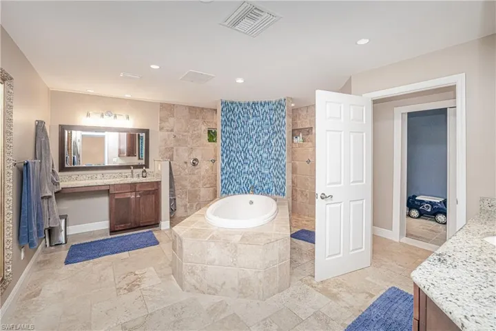 2274 Se 27th St, Cape Coral, Florida 33904
