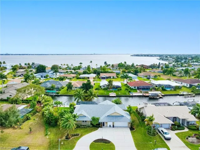 2274 Se 27th St, Cape Coral, Florida 33904