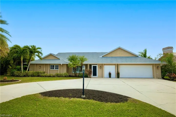 2274 Se 27th St, Cape Coral, Florida 33904