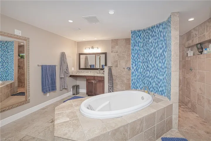 2274 Se 27th St, Cape Coral, Florida 33904