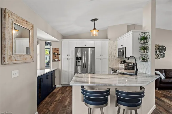 Breakfast Bar in the Kitchen
