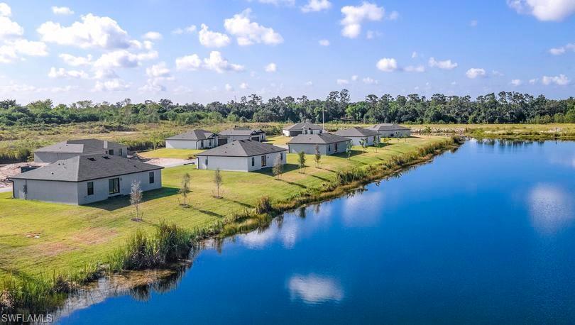 805  Gen D Macarthur  AVE, Labelle, FL 33935