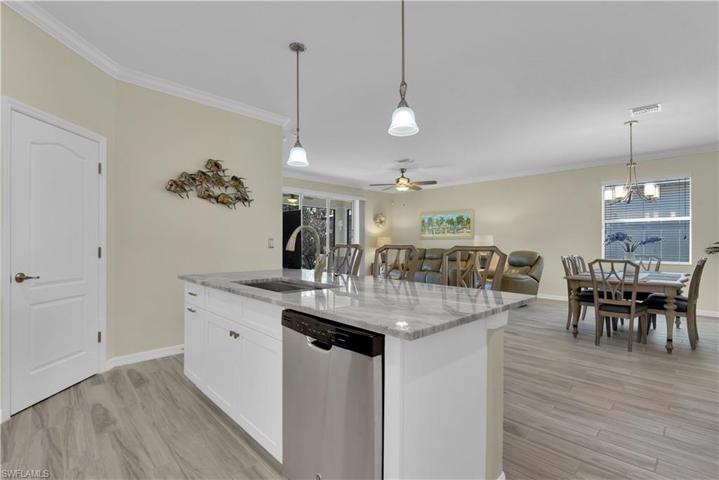 Kitchen w/ Wide Island