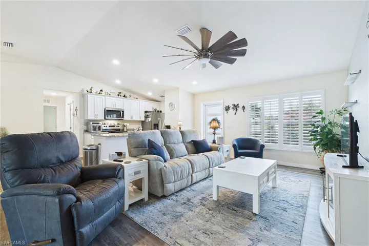 3008 Redwood Ln, Labelle, Florida 33935