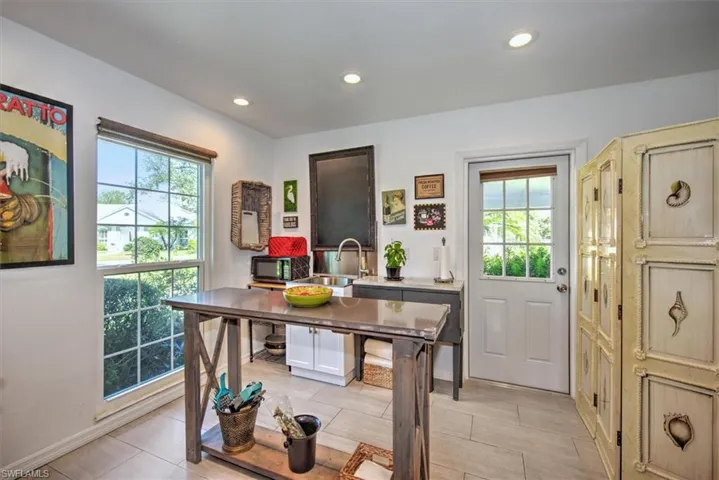 6  Bermuda  CIR, Englewood, FL 34223