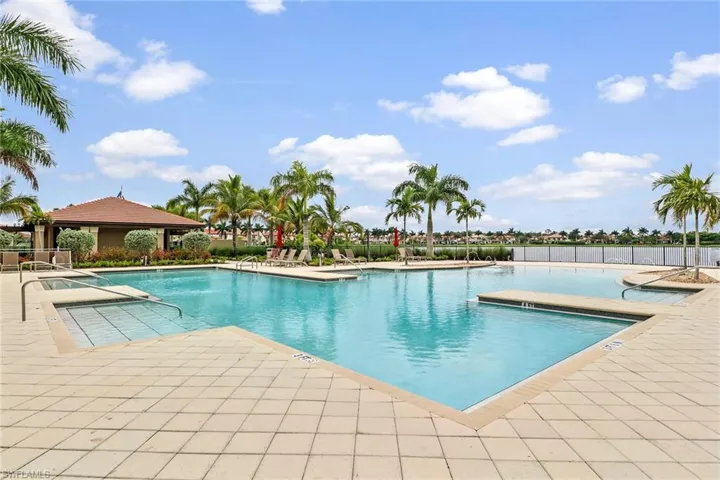 1233  Kendari  TER, Naples, FL 34113