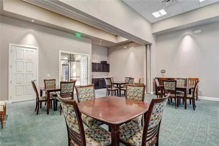 1233  Kendari  TER, Naples, FL 34113