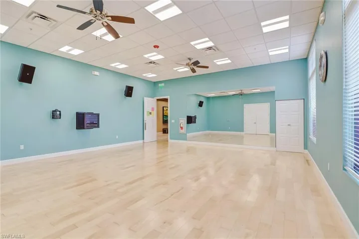 1233  Kendari  TER, Naples, FL 34113