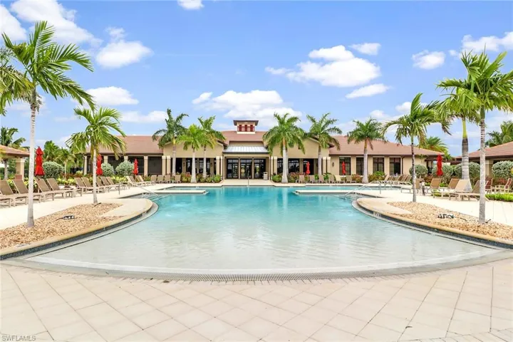 1233  Kendari  TER, Naples, FL 34113
