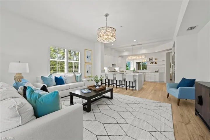 2882  Castillo  CT, Naples, FL 34109