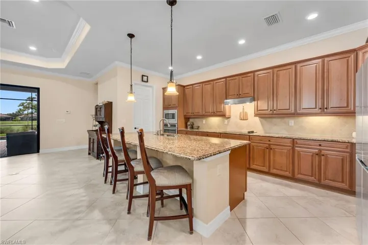 Island-Breakfast Bar