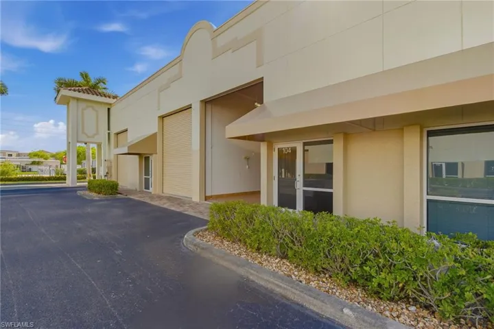 2371 Linwood Ave 104, Naples, Florida 34112