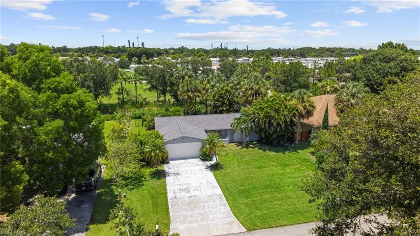 1583 Sunkist Way, Fort Myers, Florida 33905