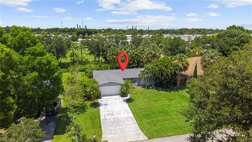 1583 Sunkist Way, Fort Myers, Florida 33905