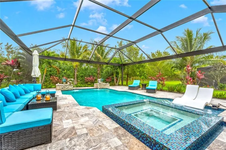 1979  Mustique  ST, Naples, FL 34120