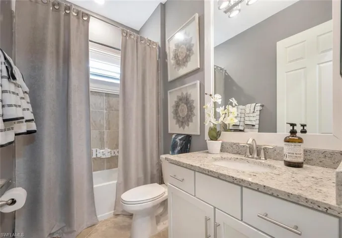 1979  Mustique  ST, Naples, FL 34120
