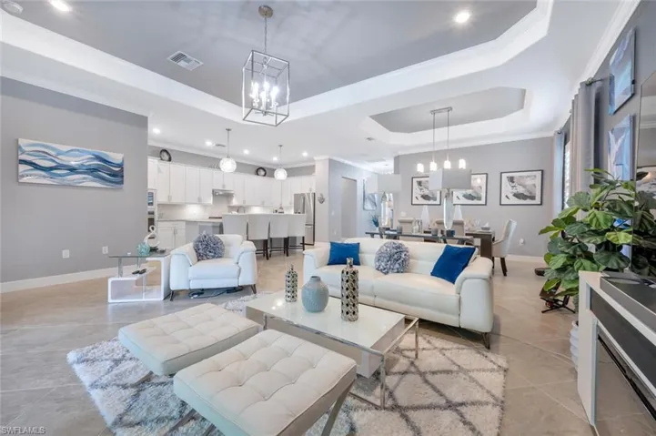 1979  Mustique  ST, Naples, FL 34120