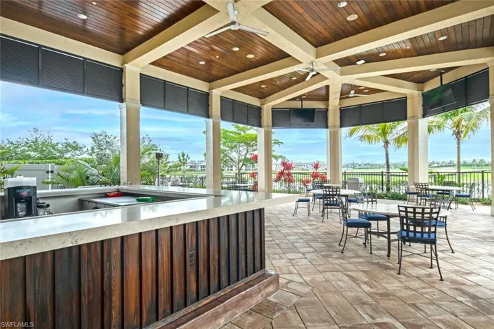 1979  Mustique  ST, Naples, FL 34120