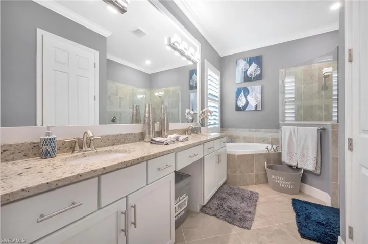 1979  Mustique  ST, Naples, FL 34120