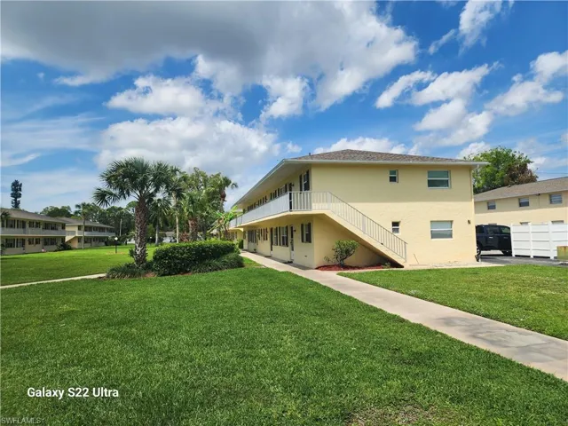3325  Airport N RD, Naples, FL 34105