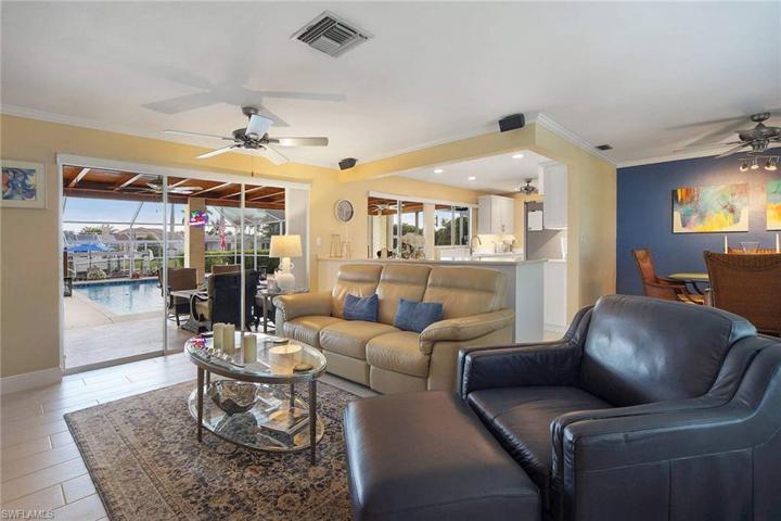 Easy flowing space allows for conversation while your prepping in the kitchen. Wired for surround sound-stereo  and roku soundbar in living room