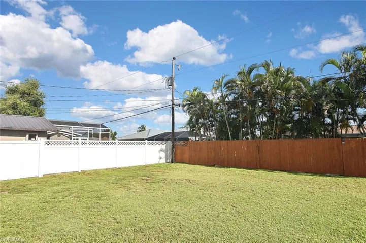 1305 Se 25th Ln, Cape Coral Fl 33904