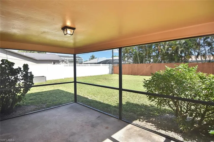 1305 Se 25th Ln, Cape Coral Fl 33904