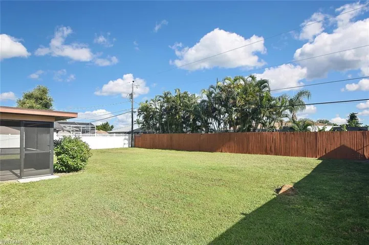 Fully Fenced Yard