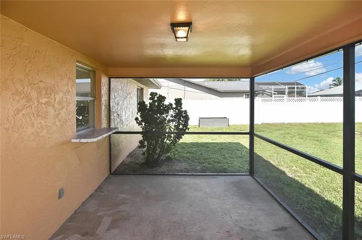 1305 Se 25th Ln, Cape Coral Fl 33904