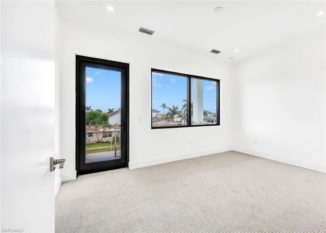 507  107th N AVE, Naples, FL 34108