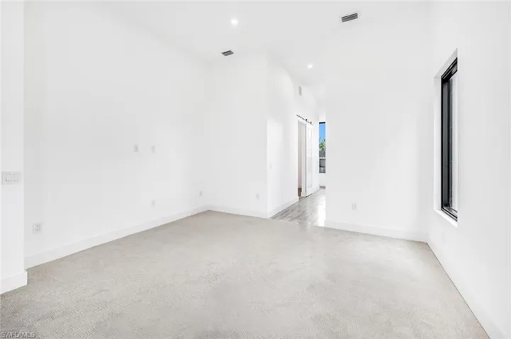 507  107th N AVE, Naples, FL 34108