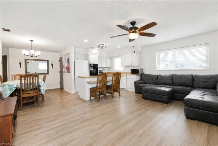 1810 Se 16th St, Cape Coral, Florida 33990