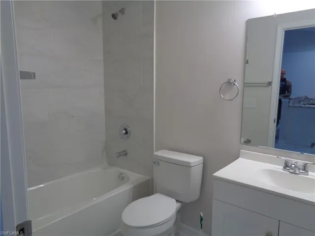 3816 Sw 15th Pl, Cape Coral, Florida 33914