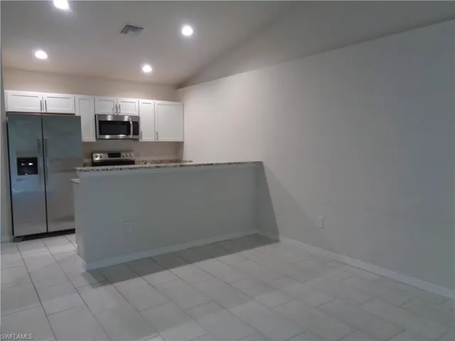 3816 Sw 15th Pl, Cape Coral, Florida 33914