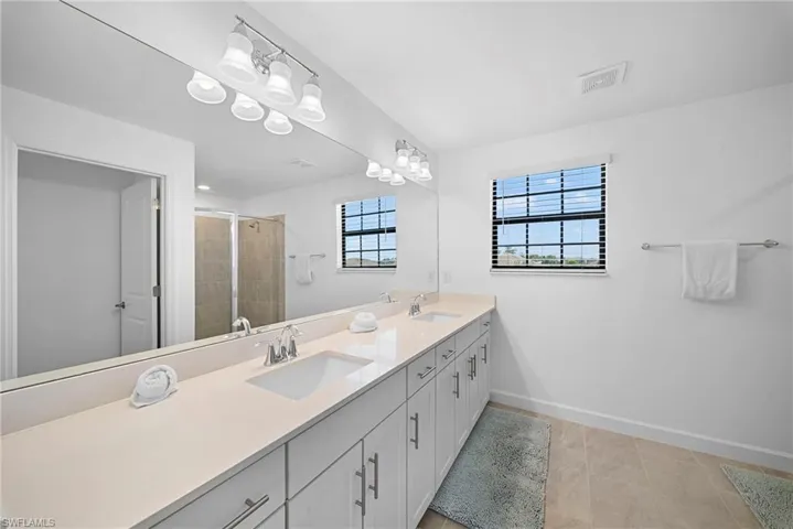18335  Ridgeline  DR, Estero, FL 33928