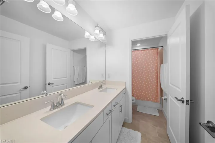 18335  Ridgeline  DR, Estero, FL 33928
