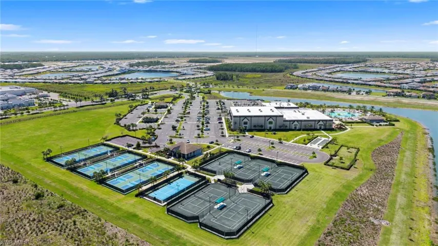 18335  Ridgeline  DR, Estero, FL 33928