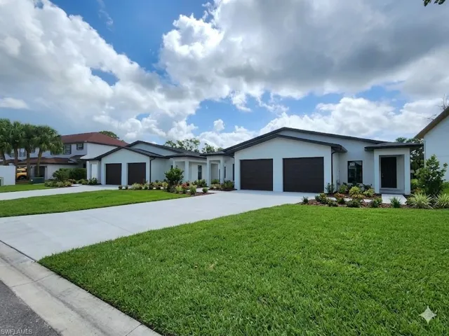 26571 Robin Way, Bonita Springs, Florida 34135
