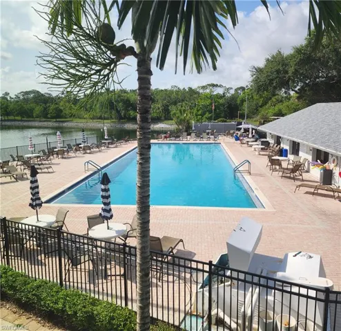 Pine Ridge Heated Pool