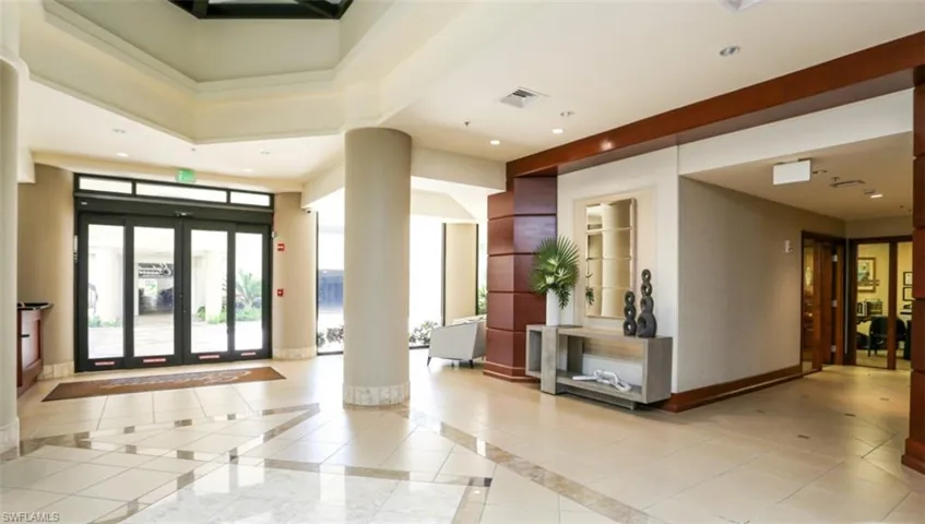 4551 Gulf Shore Blvd N 301, Naples, Florida 34103