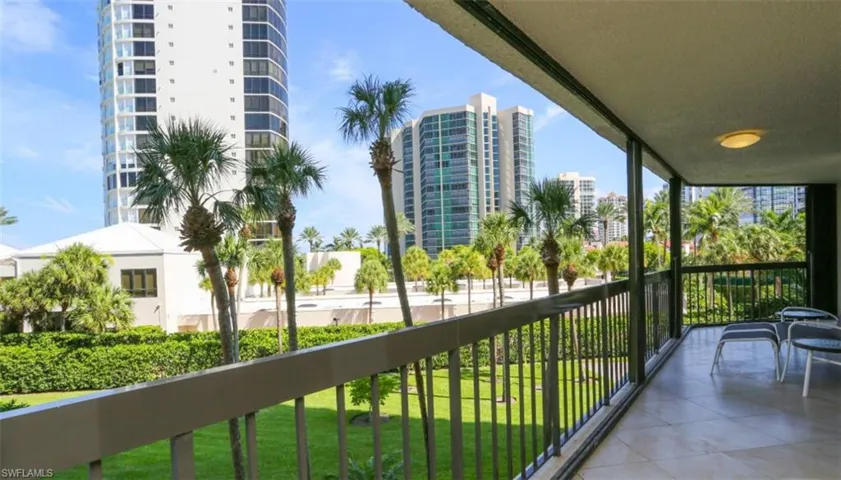 4551 Gulf Shore Blvd N 301, Naples, Florida 34103