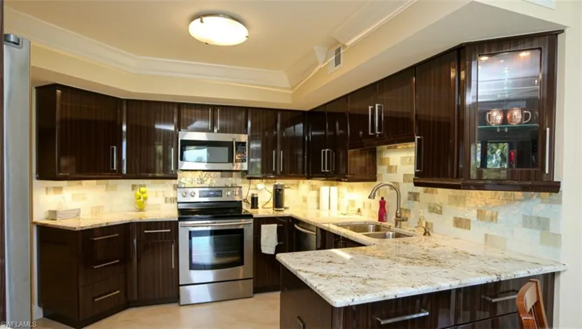 4551 Gulf Shore Blvd N 301, Naples, Florida 34103