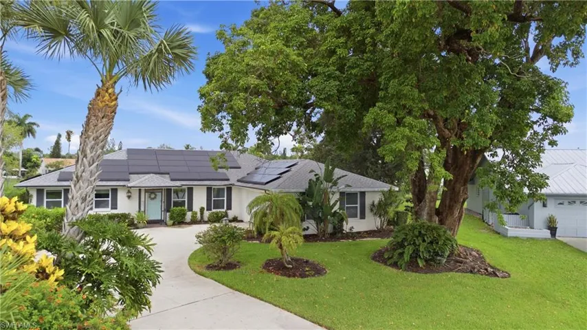 24708 Carnoustie Ct, Bonita Springs, Florida 34135