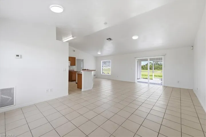422 Nw 11th Ter, Cape Coral, Florida 33993