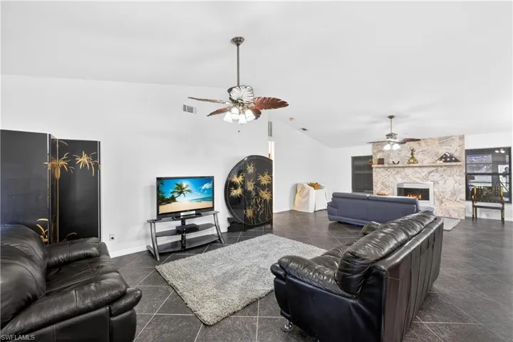 6670 Pangola Rd, Fort Myers, Florida 33905