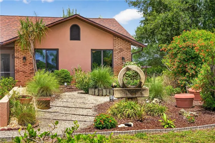 6670 Pangola Rd, Fort Myers, Florida 33905