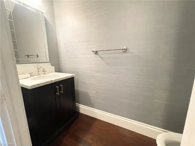 1370  Mariposa  CIR, Naples, FL 34105